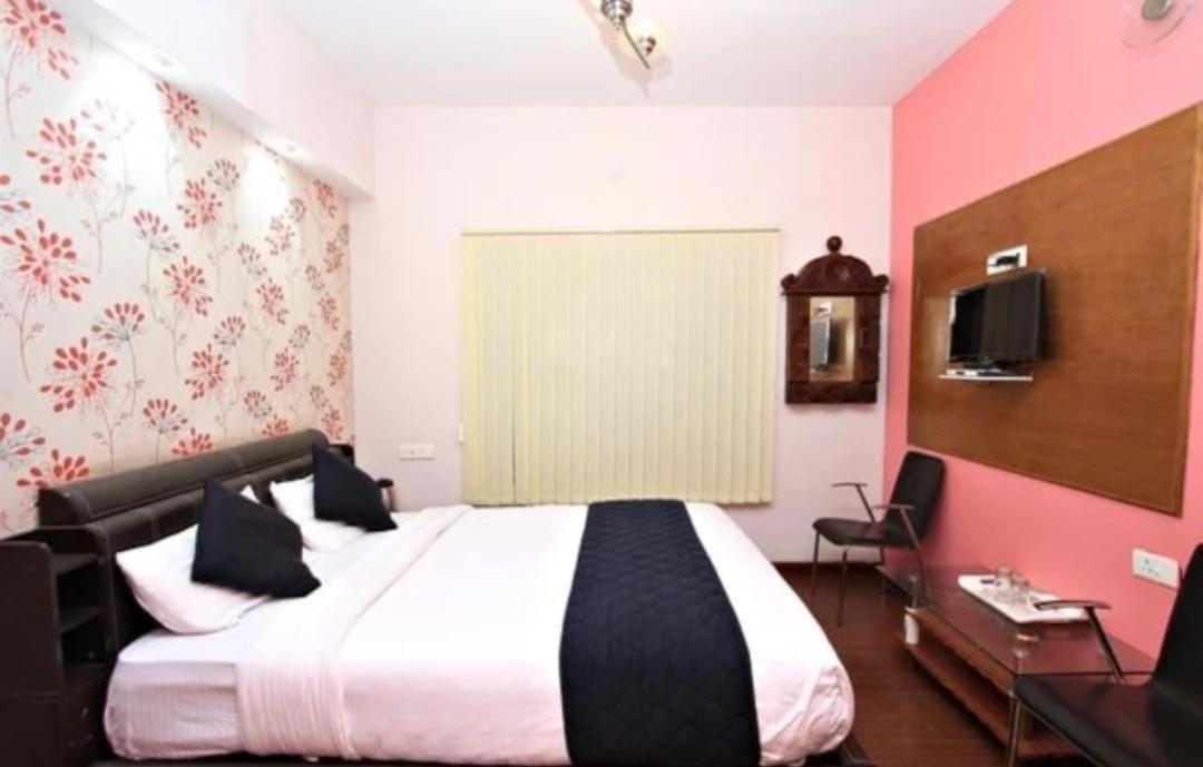 Savi'S Home Stay Ooty Oda fotoğraf